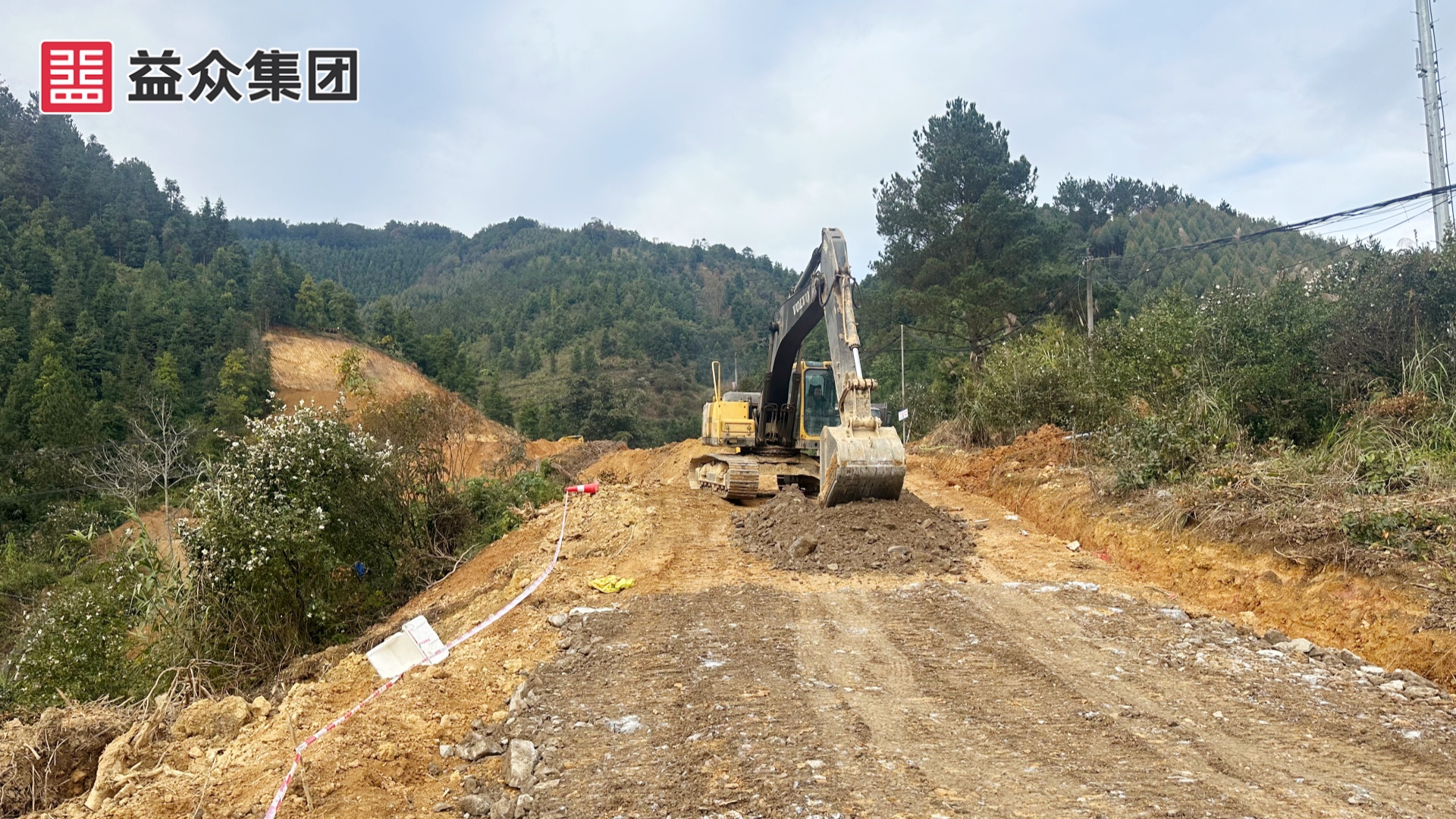 进场路路平坦_副本
